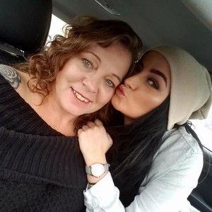 Meet your Posher, Cyndi